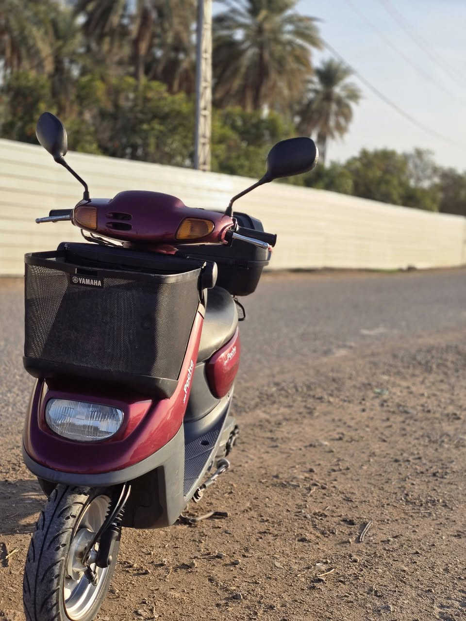 السلام عليكم يوماها ٦٠ للبيع ام البرده اللون ماروني موديل 2003 دراجة كفاله عامه المحرك ماممدود عليه سبانه كهربائيات دبلات كلها ع وضع الشركه وين ماتريد تفحص براحتك دراجه جديده بمعنى الكلمه السعر ٨٠٠الف وبيها مجال بسيط المكان واسط الصويرة ***********
