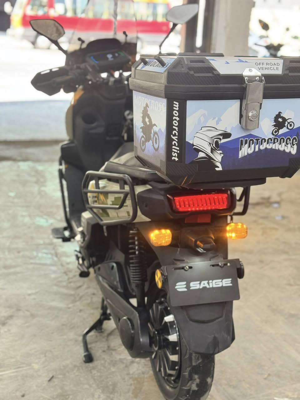 دراجة أباتشي. حديث 💢
مواصفات/...💫 أباتشي حديث. 

1.موديل 2025💯

2. مانع سرقه 💢

3. دبل اشاره 💥

4. تحكم عن بعد 💥

5. تشغيل ذاتي 💯

6. + لايت كدام و وره 💯

7 - 3 سرع دراجه فول سرعه .💢

8. 💫 بطاريات جدد عدد 6.     مسطرة.      بطاريات 

9. 💥 نضيف فول 

10  الماطور كامل 💢

11. موطور مستخدم نظافة 💯💯💯💯💯

12 كلشي شغال بي  🏷

_ _ _ _ _ _ _ _ _ _ _ _ مستخدم _ _ _ _ _ ...

ملاحظه/ 🖐👉

               💢الماطور مستخدم💢

السعر  《خاص    》 🔒💲💸

للاستفسار أكثر 《خاص》📩

*********** بي واتس

***********
