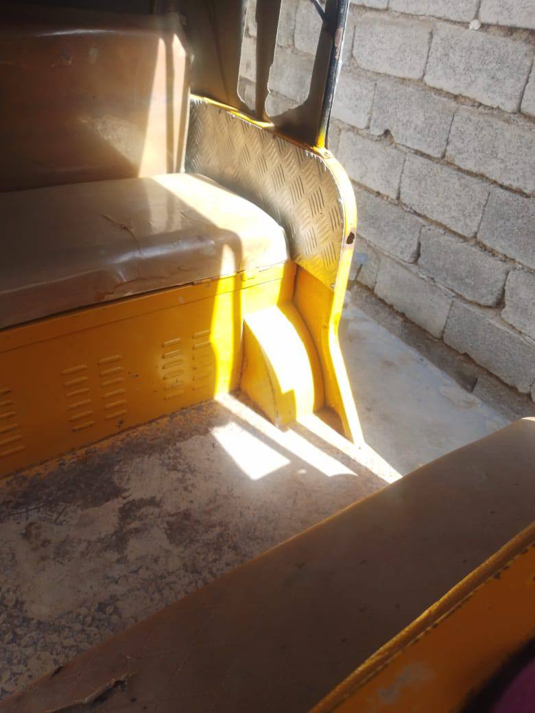 تكتك لبيع سعر مليون ربع محرك كير جديدات كربايات كله شغالات مابيه نقص كامله مكمله اني مكلف بل نشر هاذا رقم صاحبه *********** وراقه كامله
