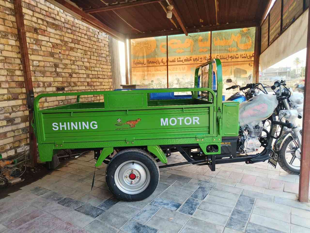 بالتقسيط المريح. للموظفين. والمتقاعدين. والعقود. على مصرف الرافدين فقط.  واسط. قضاء. الحي. ***********. *********** ابو روان.
