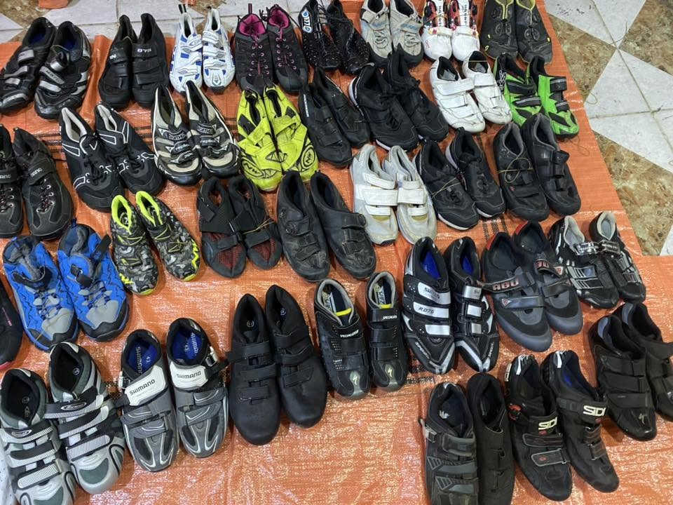 حذاء بايسكل للبيع جملة قياسات من 36 و فوق ⬆️ 
سعر 6الالف زوج شلع عدد 100 زوج + توصيل بلاش


**إذا كنت صاحب هذا الإعلان وتريد حذفه لأي سبب، رجاءا أرسل رسالة إلى الدعم الفني**