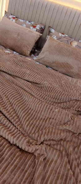 اسو ستور للمفروشات حسب الطلب لذواقات والسعر يعتمد ع جودة الاقمشه
فرشة بنضام ال 6 قطع تلبيسه دوشك بدون كشكش +4وجه مخدة +كفر لحاف وجهين سادة ومشجر كل هذة جمال ب30 الف توصيل جميع المحافظات 5 اقضيه ونواحي الحسينيه 3 الف للحجز والاستفسار واتساب فقط ***********
