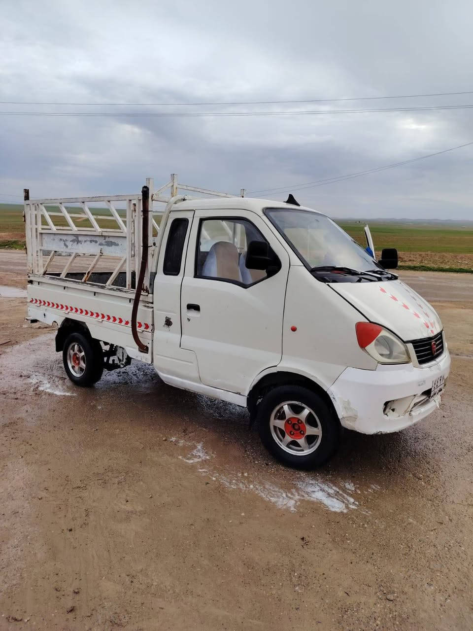 السلام عليكم كيا هانفي 2007كيرشرط شاصي مصلح جها محرك بدايه صرف تايرات جدد طخم جديد سيا
 ره جاهزه مال جناي منفيس كامل شرط الوكاله المكان قريه خرمر ***********
