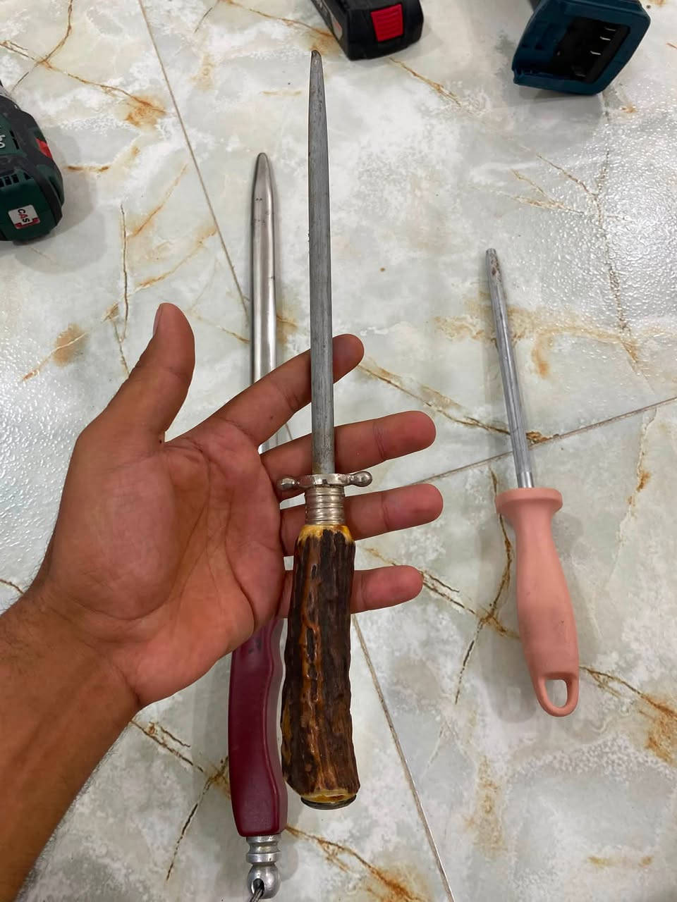 السلام عليكم 
مستحدات مدور الماني عدد 2 
ونص مدور فرنسي صفر


**إذا كنت صاحب هذا الإعلان وتريد حذفه لأي سبب، رجاءا أرسل رسالة إلى الدعم الفني**