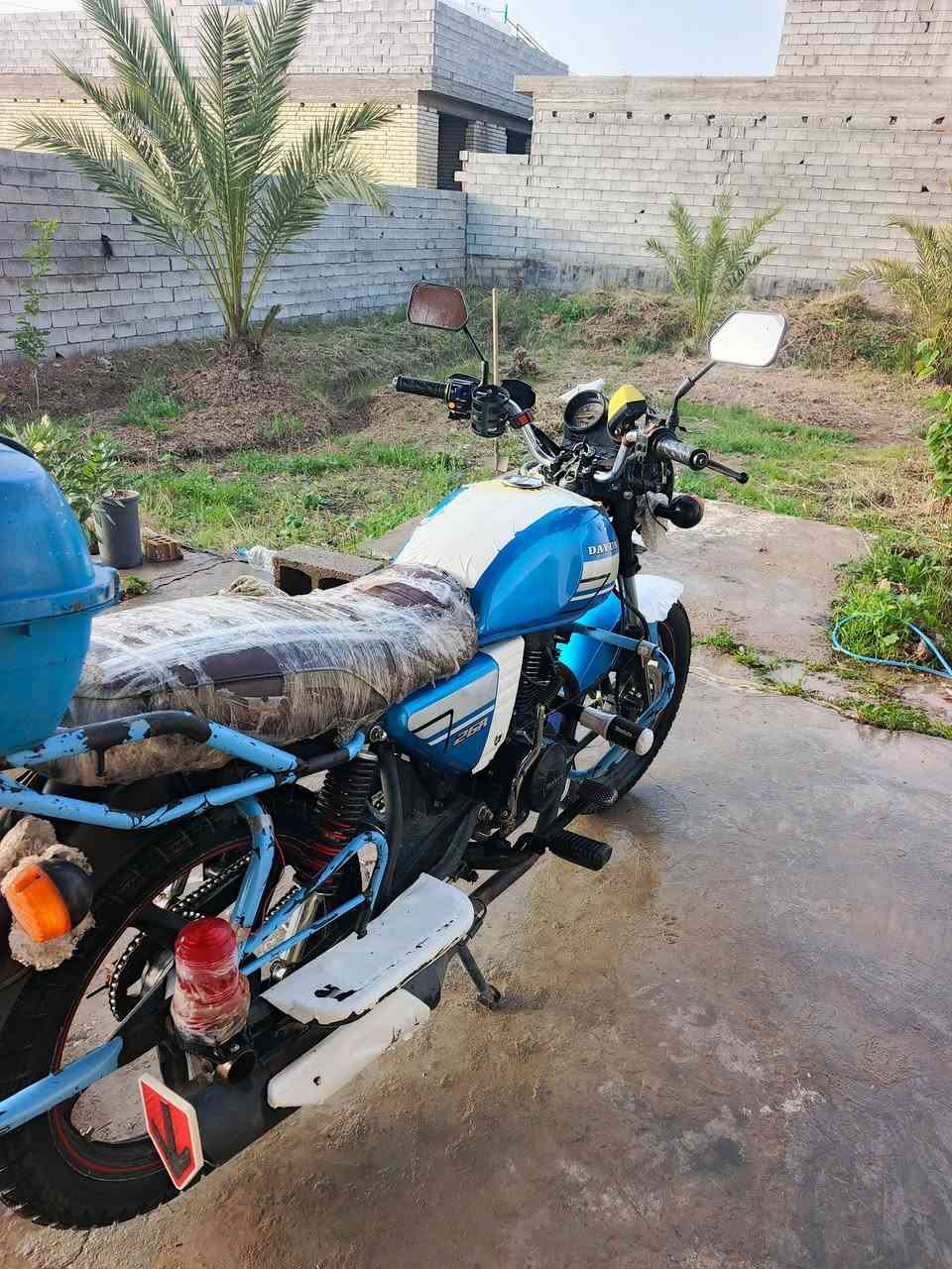 دراجه دايوان ٢٣ البيع نضيفه ومابيه كل عيب وراقه اصليه ومسجل بلمرور ايعني بس طلع رقم سعره ١/٥٠٠ قفل الشراي يتصل عل هذا رقم *********** خالص
