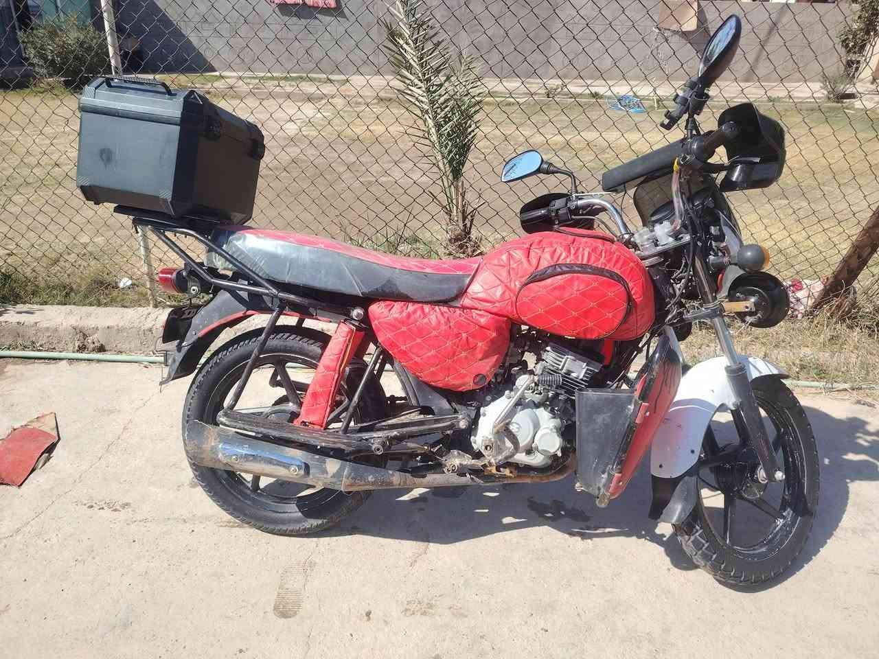 سلام عليكم دراجه لبيع مديل ٢٠٢٠دراجه جديده ومصروف عليه هواي سعر بمليون وميه وبيه مجال قليل حك جيه تواصل خاص او علا رقمي ***********
