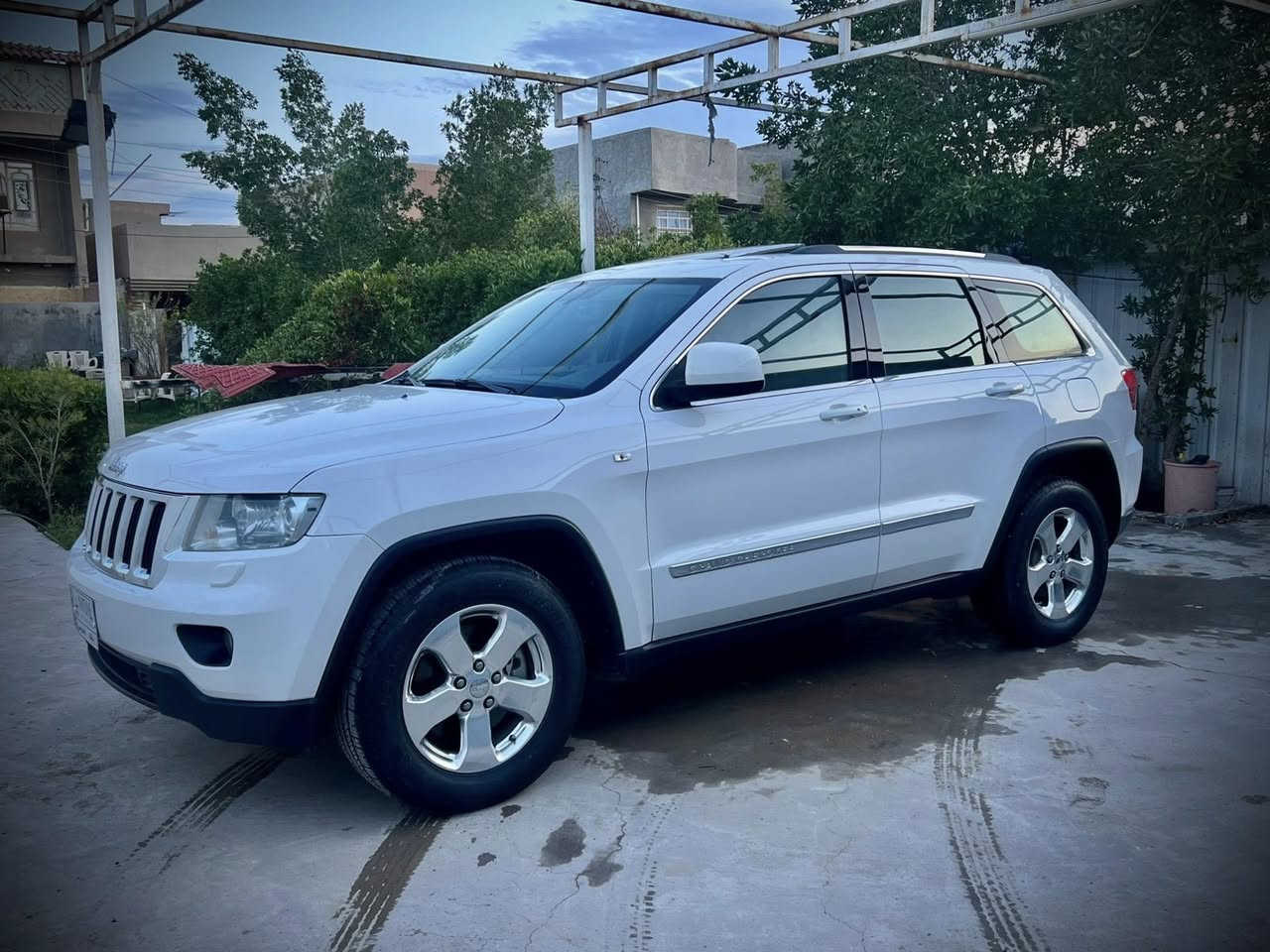 السلام عليكم جيب 2012 خليجي كفاله سياره رقم بغداد مكينه 3600 فول موصفات سياره جديد كلش كير مكينه حداديه كله كفاله شرط الاستفسار ***********
