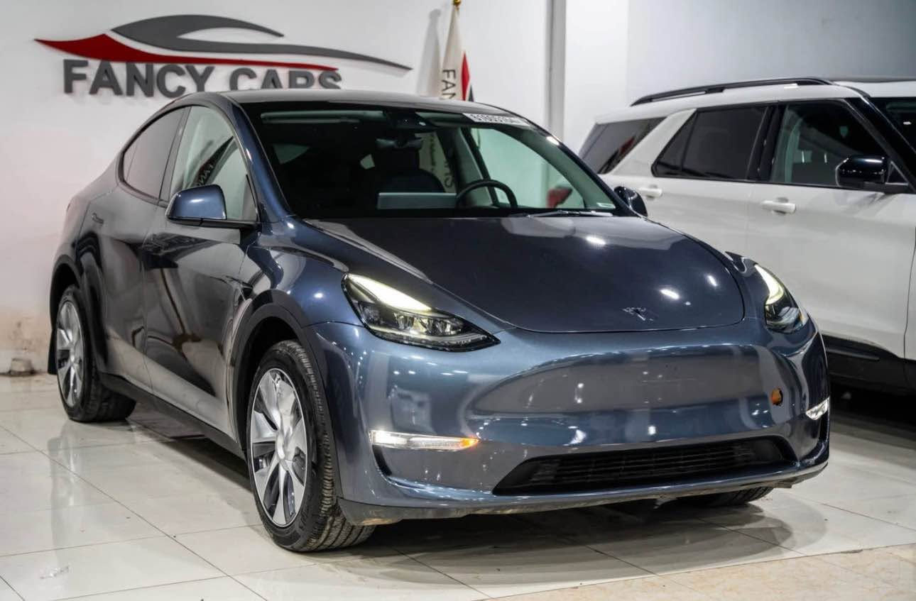Tesla model Y Dual Motor 
Model:2023
Condition: one part
Horse power: 400 HP
Torque: 500 N.M

تێسلا مۆدێل Y دواڵ مۆتۆڕ لۆنگ ڕەینج
مۆدێل: ٢٠٢٣ 
بەس بۆنیت سبوغە بێ ژۆرێ بێ ئێرباگ زۆر خەفیفە
هێزی ٤٠٠ هۆرسپاوەر بە تۆڕکی ٥٠٠ دواڵ مۆتۆڕە
ماوەی ڕۆشتوو: ٣١ هەزار میل
ڕەقەم هەولێرە و هەزەو سەنەوی نوێیە 
ڕەقەم تەلەفۆن: ***********

تیسلا مودیل Y دوال موتور لونگ رینج
مودیل: ٢٠٢٣ سیارە بیها بس بونید سبغ بدون دواخل بدون ارباگ دعم خفیفە جدا
قوة السیارة هي ٤٠٠ حصان و تورق ٥٠٠
سافر ٣١ الف میل سیارة رقم اربیل هزە و سنوی جدیدە
رقم هاتف: *********** أربيل, العراق
