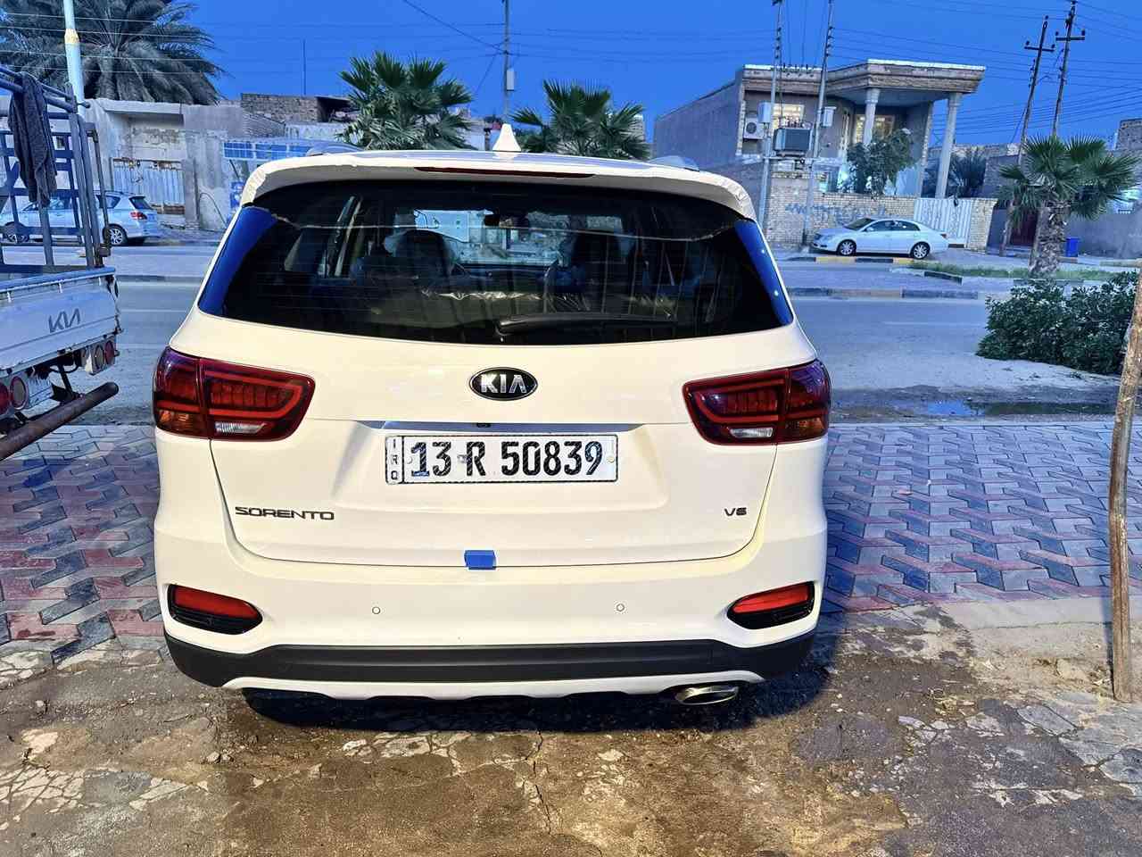 سورنتو خليجي مديل 2020 مكينه 3500 مكفوله من كلشي ماشيه 70 الف فول عده اربع كامرات 
 مكان سياره ميسان قضاء الميمونه *********** ترهم مراوس سعر 258
