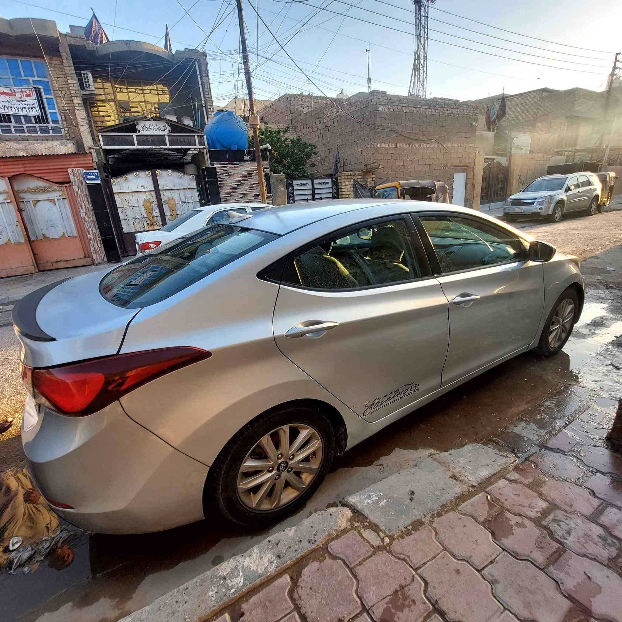 النترا ٢٠١٥ أمريكي 
مكينه ١٨٠٠ دوش جديده 
كير جديد 
تبريد 
سيارة جاهزه 
رقم بغداد 
سعر ١١٥ بيها مجال 
بغداد العبيدي ***********

