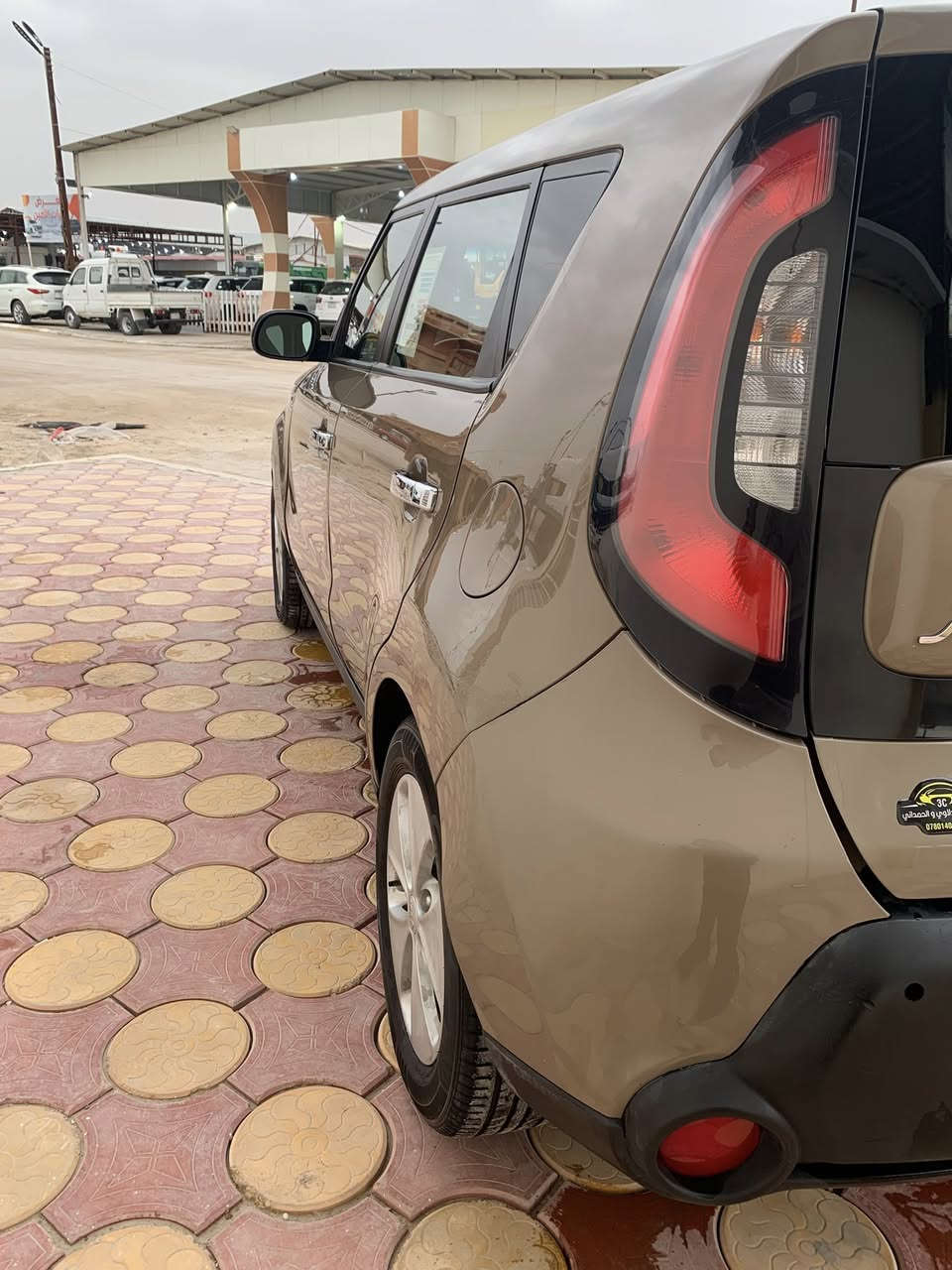 سلام عليكم كيا صول موديل 2015حادثه بنيد وجاملغ امامي وربع الجنطه وخلفي السعر 110ورقه مكاني نجف ***********
