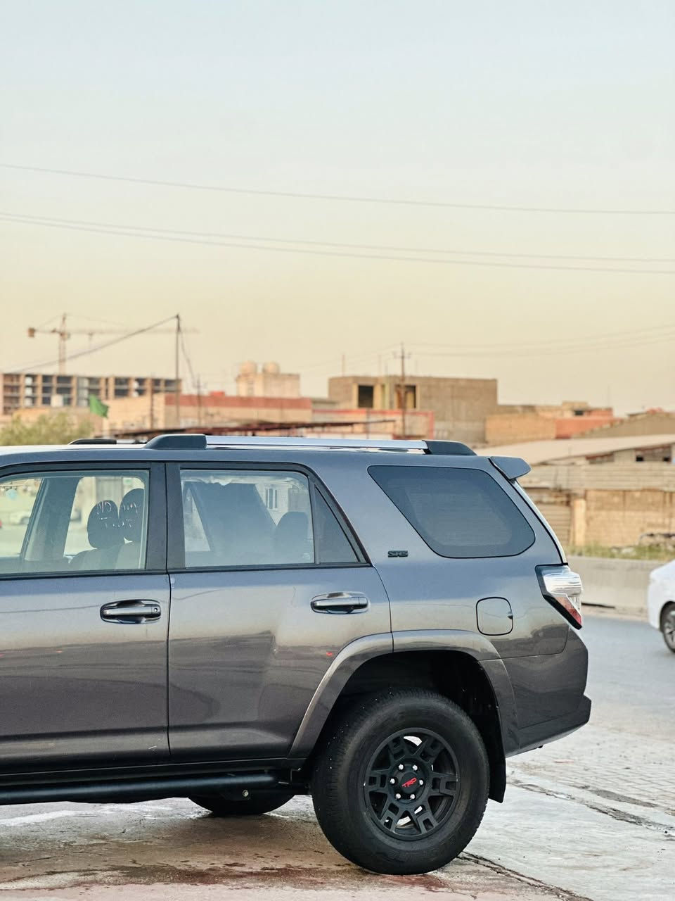 فور رنر للبيع موديل 23
تو ويل SR5 

نقطه عمياء 

كشن السايق كهرباء 

رادار

ماشيه 31km 

ضربتها جاملغ امامي و خلفي جهه عكس السايق 

السعر 285$ 
المكان بغداد
للتواصل ***********

