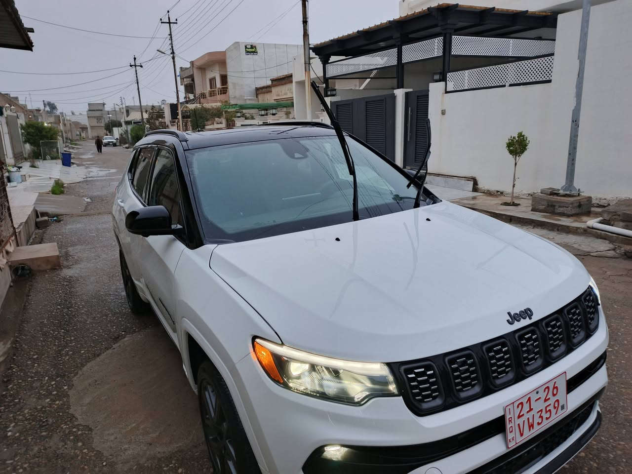 جیب كومباس لمتد
موديل2024 فول للاخير
ماشية 3 الف فقط
سيارة بدون صبغ باب مبدل بلادي نفس لون
سعر 198 
مكان كركوك ***********
