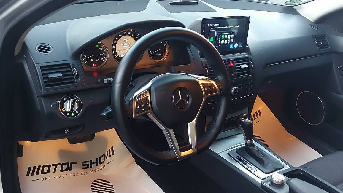 Mercedes C180 ___ 2009 <____   125km
استيراد أعلى فئة كماليات بدون فتحة..
تم الترخيص مرور مصر الجديدة..
تم رش أجزاء نضافة بسبب الشحن...
صيانات منتظمة لا يوجد أي مصاريف صيانات...
المعاينة مصر الجديدة 
0100_986_7472 القاهرة, مصر


**إذا كنت صاحب هذا الإعلان وتريد حذفه لأي سبب، رجاءا أرسل رسالة إلى الدعم الفني**