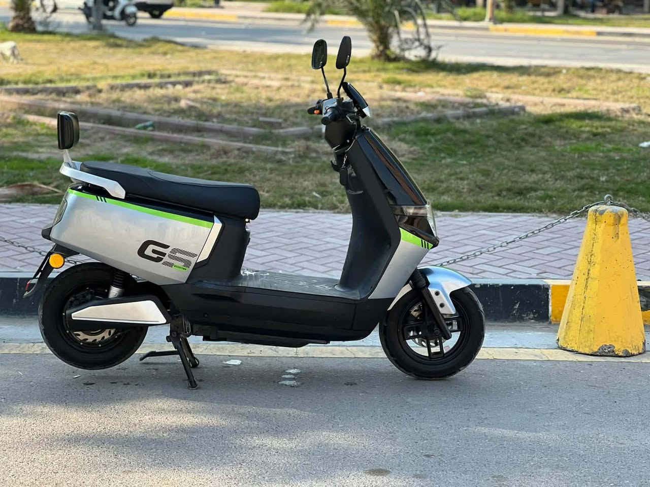 سلام عليكم دراجه شحن جديده ستعمال أقل من شهر ماخذه 950 رايده 750 مكان الكاظميه اتصال ***********
