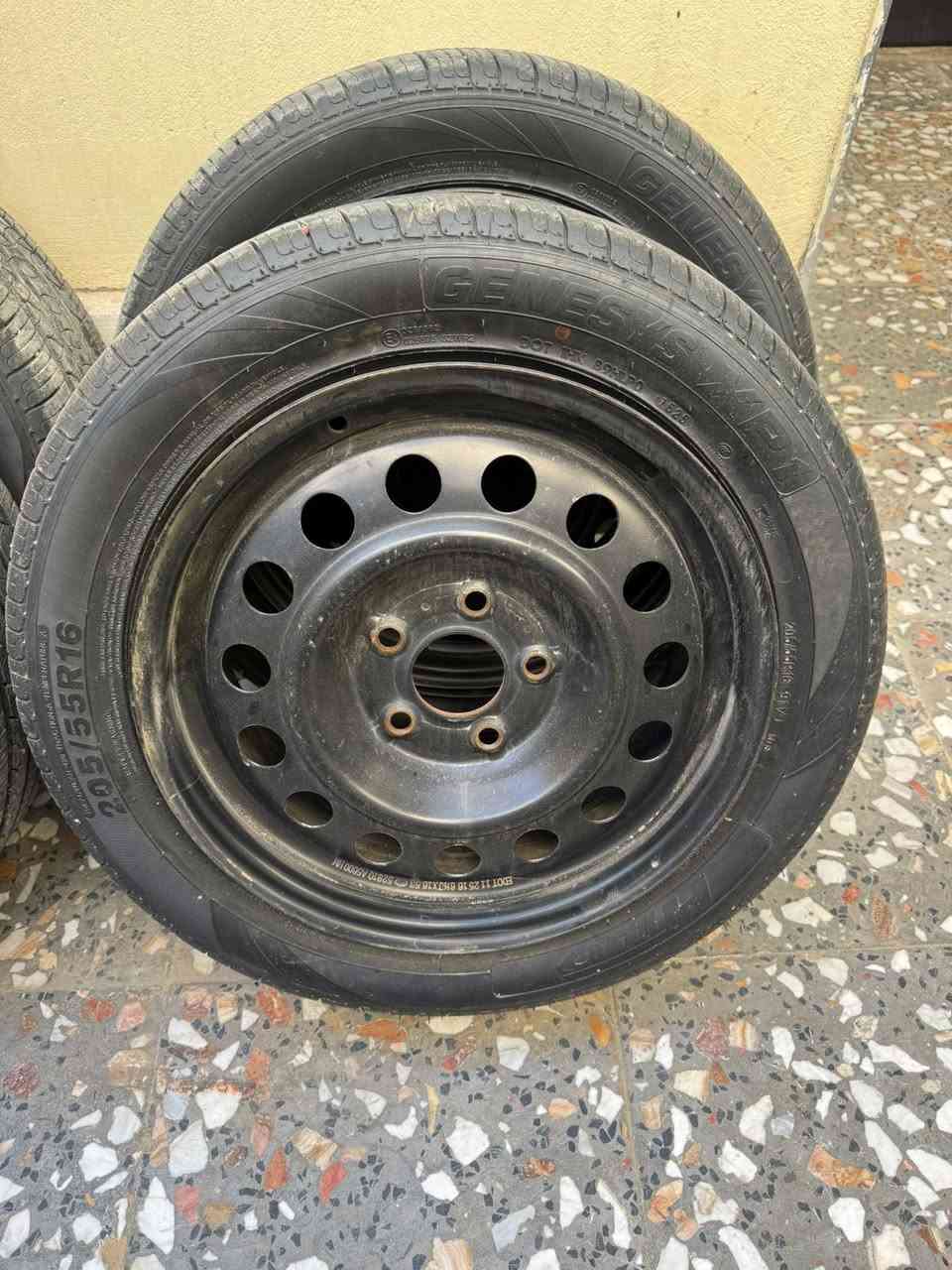 تخم تاير جديد قبل شهر شديته ويل 16
***********
