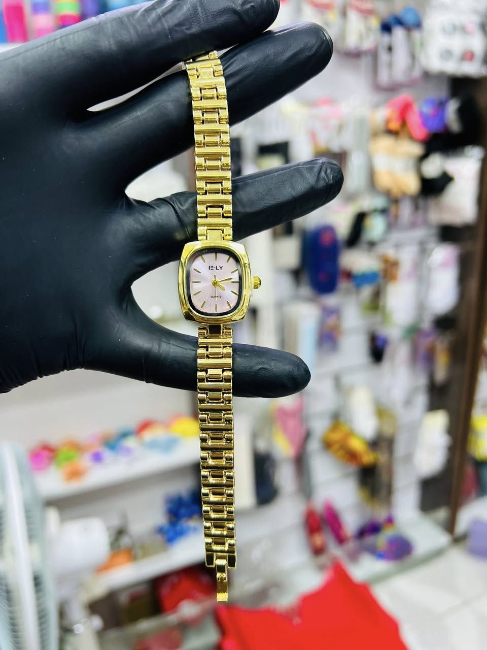 اكسسوارات باربي ✅

توفر ساعات طلاء ثابت ضمان ❤️‍🔥

دزاين جدا رائع واضح امامكم 

السعر 6️⃣


**إذا كنت صاحب هذا الإعلان وتريد حذفه لأي سبب، رجاءا أرسل رسالة إلى الدعم الفني**