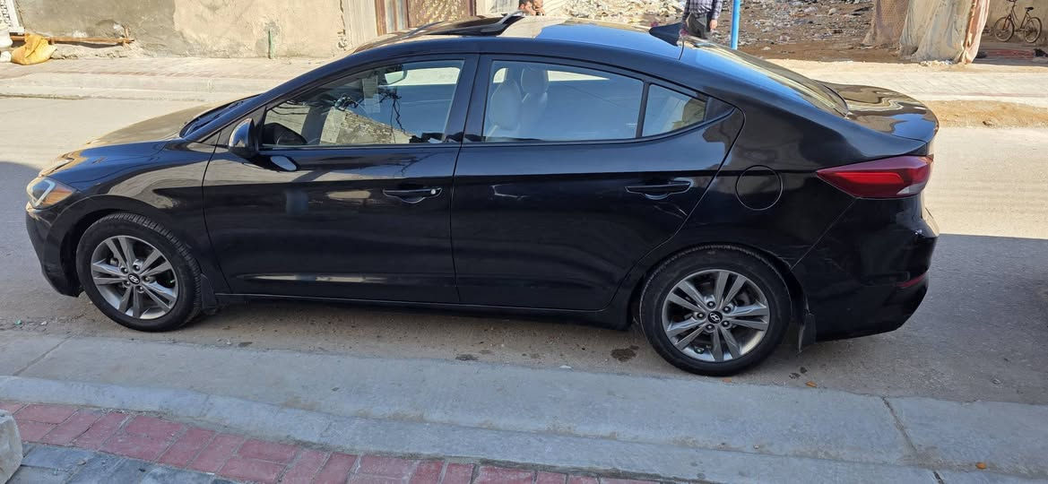 السلام عليكم
النترا مديل 18 وارد امريكي

حادث خلفي

محرك 2000

فول مواصفات

بصمة 

فتحه

رادار جانبي

مانع انزلاق

شاشه اعطال

كراسي جلد 

تدفة كشنات

تبريد بيانو

3 انضمه قيادة

بجم كبس

مثبت سرعه

 نضام ترحيب 

٤دسك 

حساس اطارات

تخم تاير 

حداديه جديدة

السعر 130

 مكاني كربلاء***********
