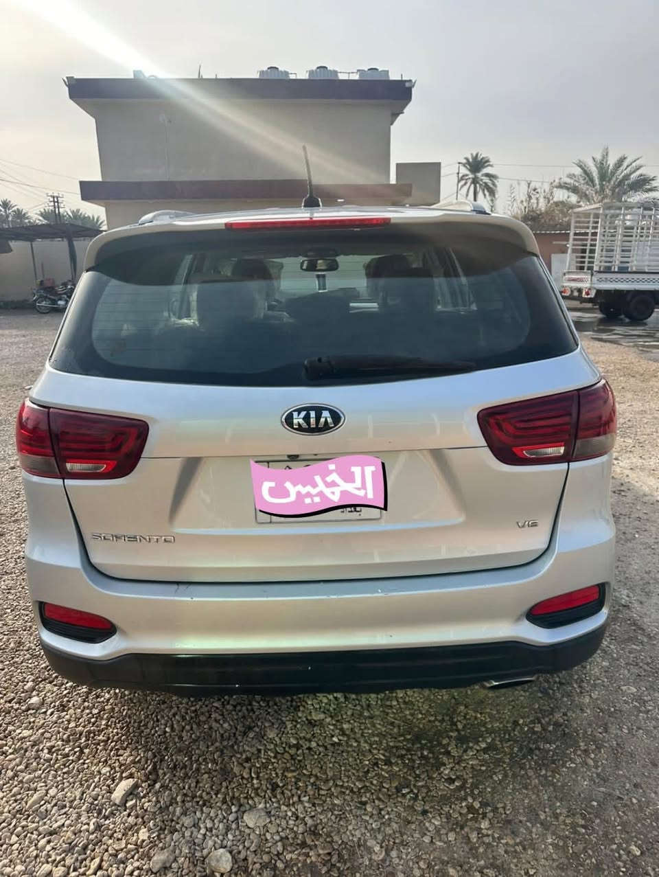 السلام عليكم                                                                     سورنتو ٢٠١٩ لون سلفر  وارد امريكي محرك ٣.٥ 
٦ سلندر مكفوله كفاله عامه ضربته كلش بسيطه بس تكمه لفوك باب السايق  رقمه بغداد سعره كلش حلو 21,000$
يعني دفترين و١٠ ورقات اليحب يستفسر اكثر موجود واتساب ورقم تلفون ***********
