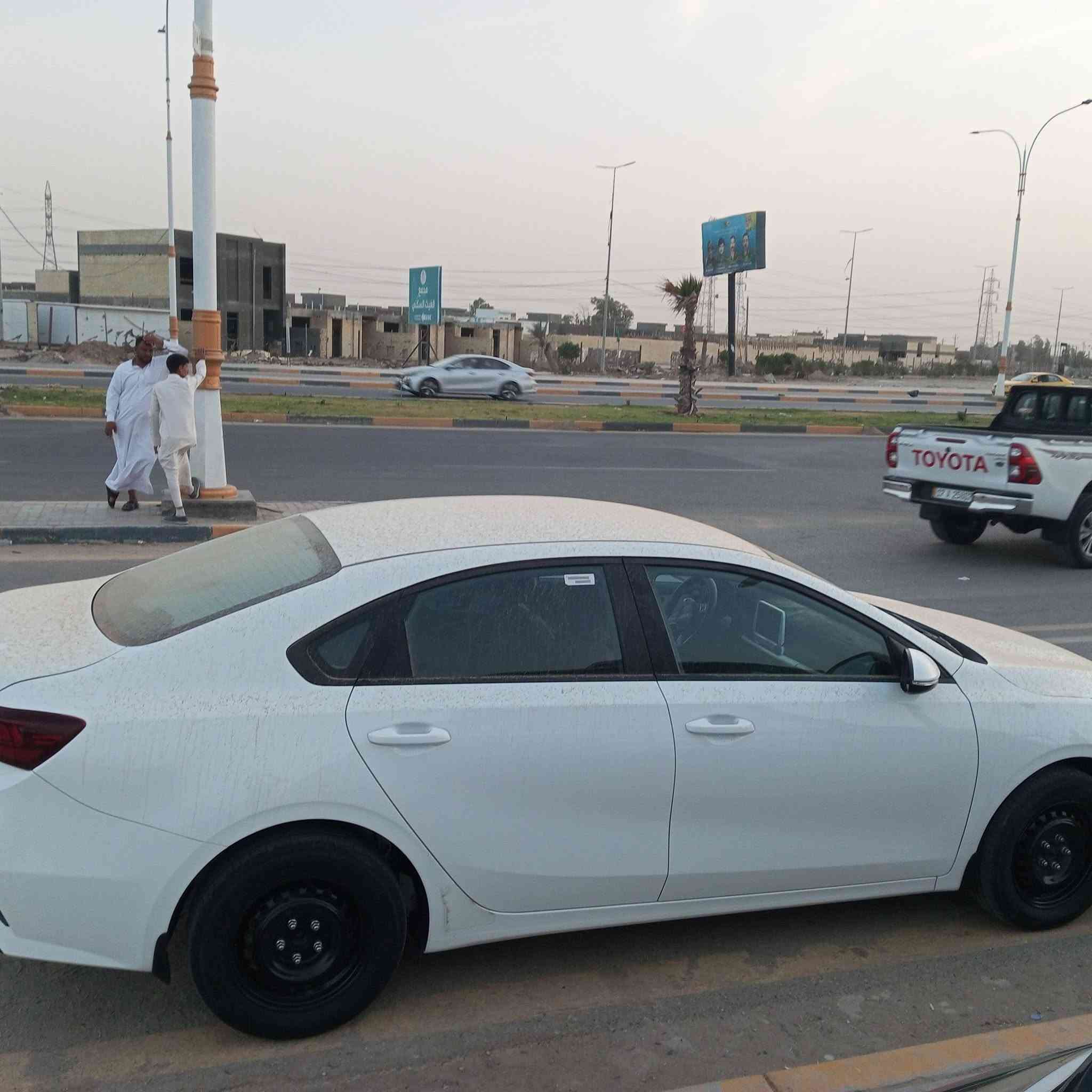 السلام عليكم سيراتو موديل 23 مكفولة محرك الفين باسمنه رقم موبايل ***********

