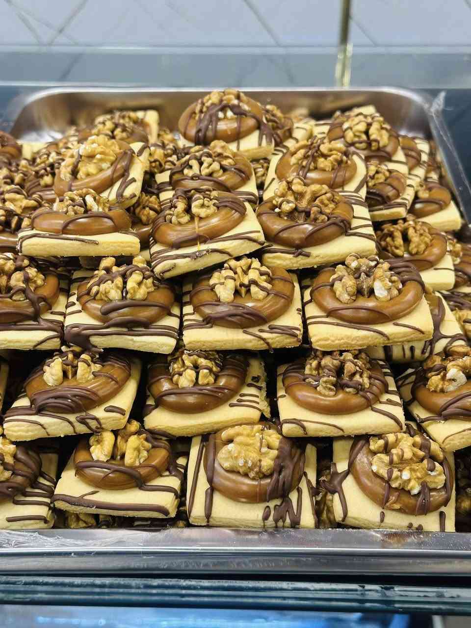 إسلام عليكم يتوفر معجنات تركيه في سعر الجمله 
***********
