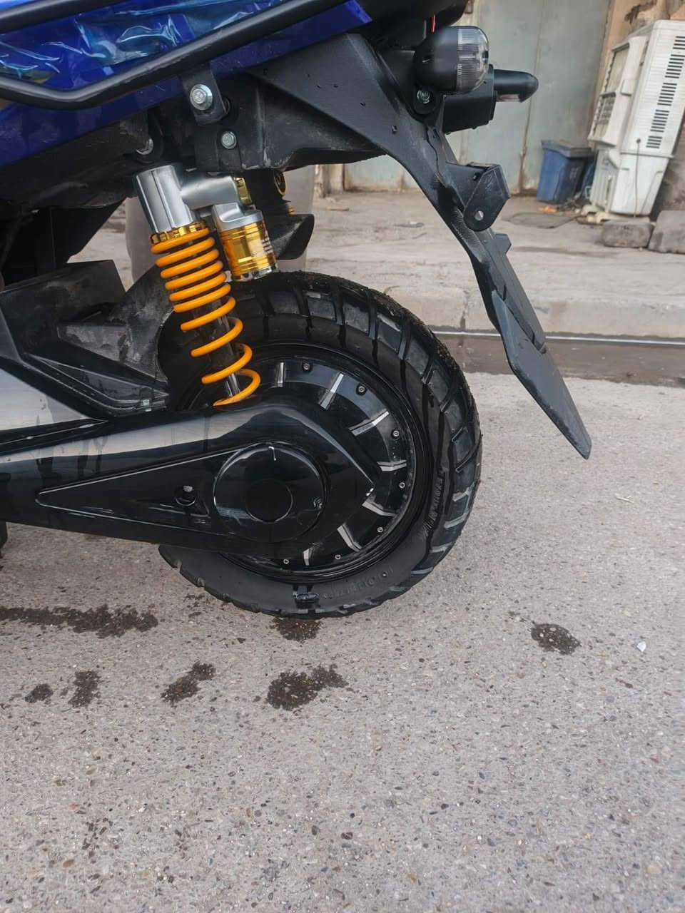 السلام عليكم دراجة اباتشي للبيع دراجة جديدة قبل شهر اخذتهة 
6بطاريات مصطرة 
سرعة 100
قفل ستيرن 
انذار سرقة 
لايت عالي ناصي 
دبل إشارة 
ملف 3000
سعر مليون وميتين وبيهة مجال عنواني بغداد الشعلة 
***********متواجد واتساب
