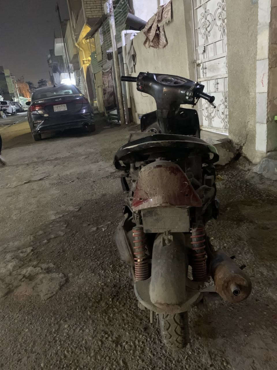 السلام عليكم دراجة ماكس ثعلب للبيع كوم حديد شغاله  السعر 200 وبيها مجال حك الجيه للاستفسار الاتصال على الرقم *********** العنوان بغداد الوشاش
