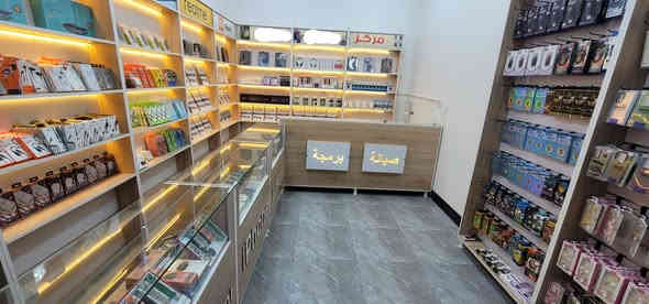 محل هواتف للبيع ديكور اكسسوارات بلازمه وسبلت وغراض صيانه *********** تواصل واتس اب
