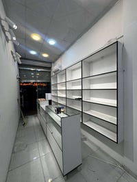 رفوف خشب تركي • ٤ ميز جام • مستعمل شهر