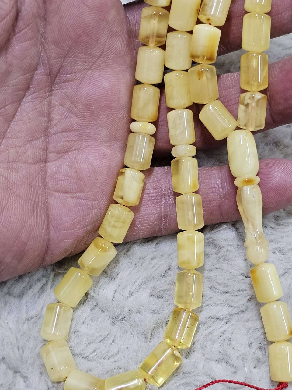 لعشاق المسابح بالجراخه الكويتي 
مسبحه من كهرب بحر البلطيق الحر الطبيعي الصافي بدون اي غلطه وبجراخه كويتي وخامه مغيمه شرط وضمان مدى الحياة بأصالة الخامة لاكبس لاضغط لا مسال لامعالج لاكهرب صيني .
وزن ٢٤ غرام ٤٨ حبه  قياس الحبه ٧.٥×١١ ملم .


**إذا كنت صاحب هذا الإعلان وتريد حذفه لأي سبب، رجاءا أرسل رسالة إلى الدعم الفني**