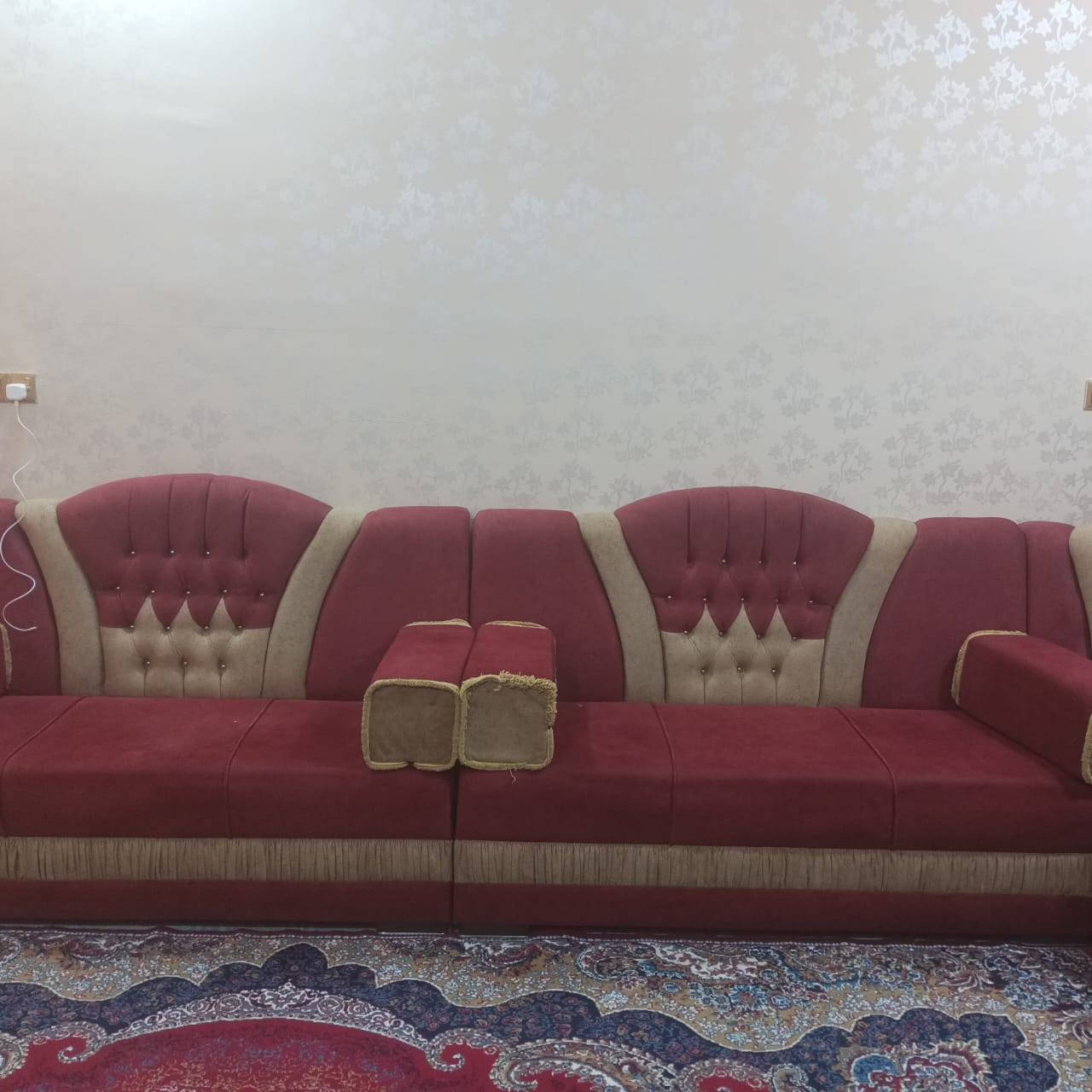 السلام عليكم
ديوان + زوليه + برده للبيع 

هاتف / ***********
