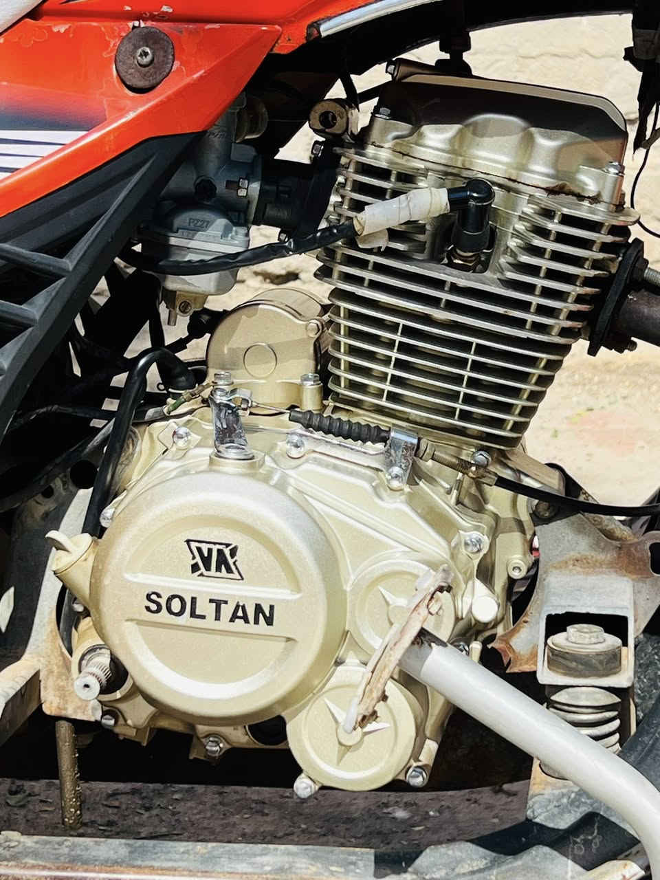 سلام عليكم ستوته همر موديل 18كفاله عامه شاصي وبدي ومكينه فول المكان حي العسكري ***********
