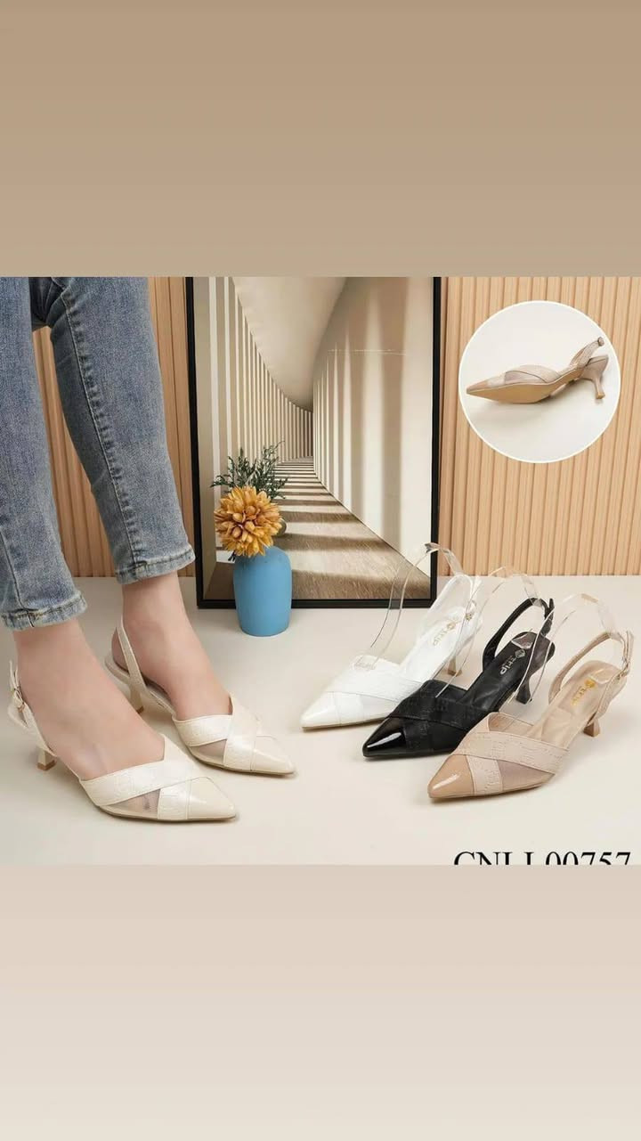 دللي نفسك بقطعة تجمع بين الأناقة والراحة! 👠✨
 تخفيضاتنا الان سعر قطعه 13 الف فقط  بلاش 😍


**إذا كنت صاحب هذا الإعلان وتريد حذفه لأي سبب، رجاءا أرسل رسالة إلى الدعم الفني**
