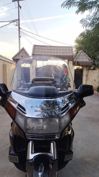 یکولدن ١٥٠٠ • مودیل ١٩٩٨ • مکینە شرط