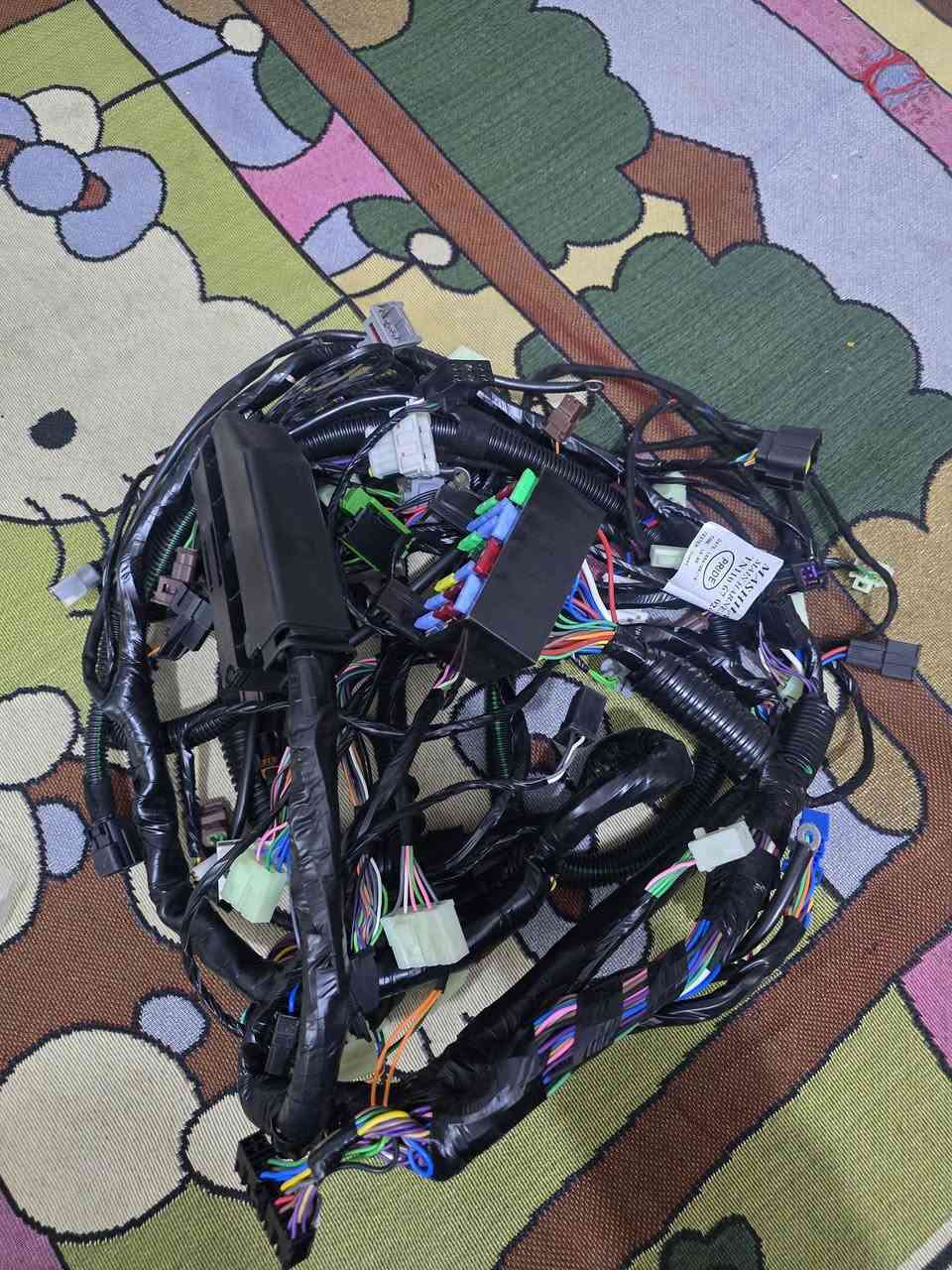 ضفيرة سياره سايبه موديل ١٣جديده مامستخدمه السعر ١٣٠)(***********
