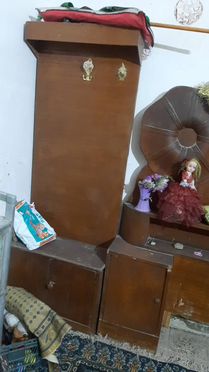 غرفه للبيع ***********
