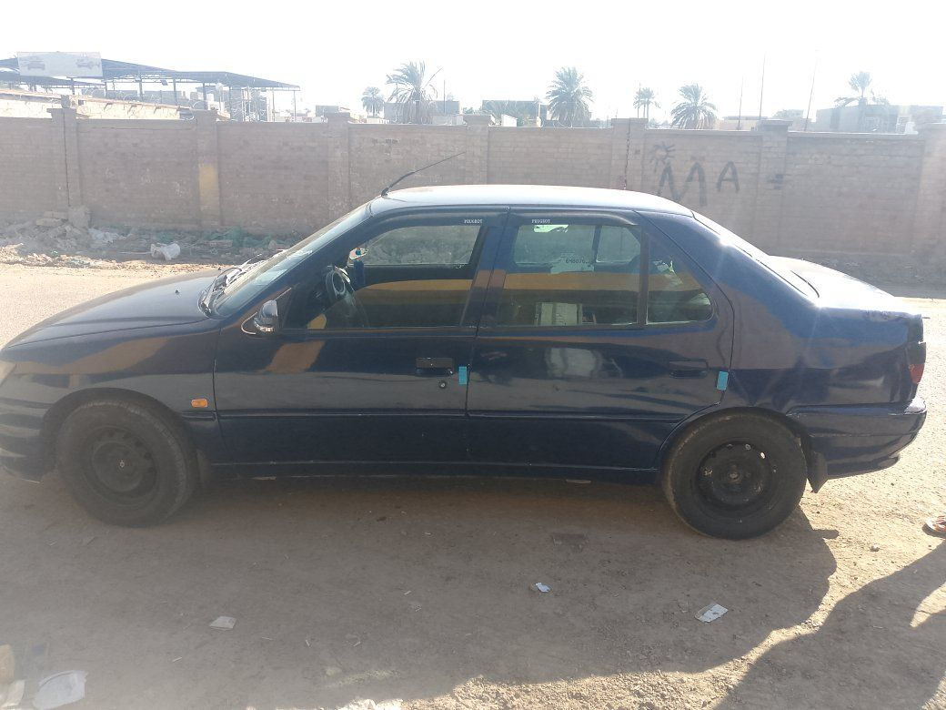 بيجو 
موديل 2001
كير مكينه خير من الله 
تبريد نقص غاز فقط  
صدر امامي خلفي جديد 
باتري جديد 
تخم تاير جديد 
سنويه لل 2027
السياره بسمي رقم انكليزي 
***********
مكان سلمان باك المدائن
السعر 42 بيه مجال قليل
