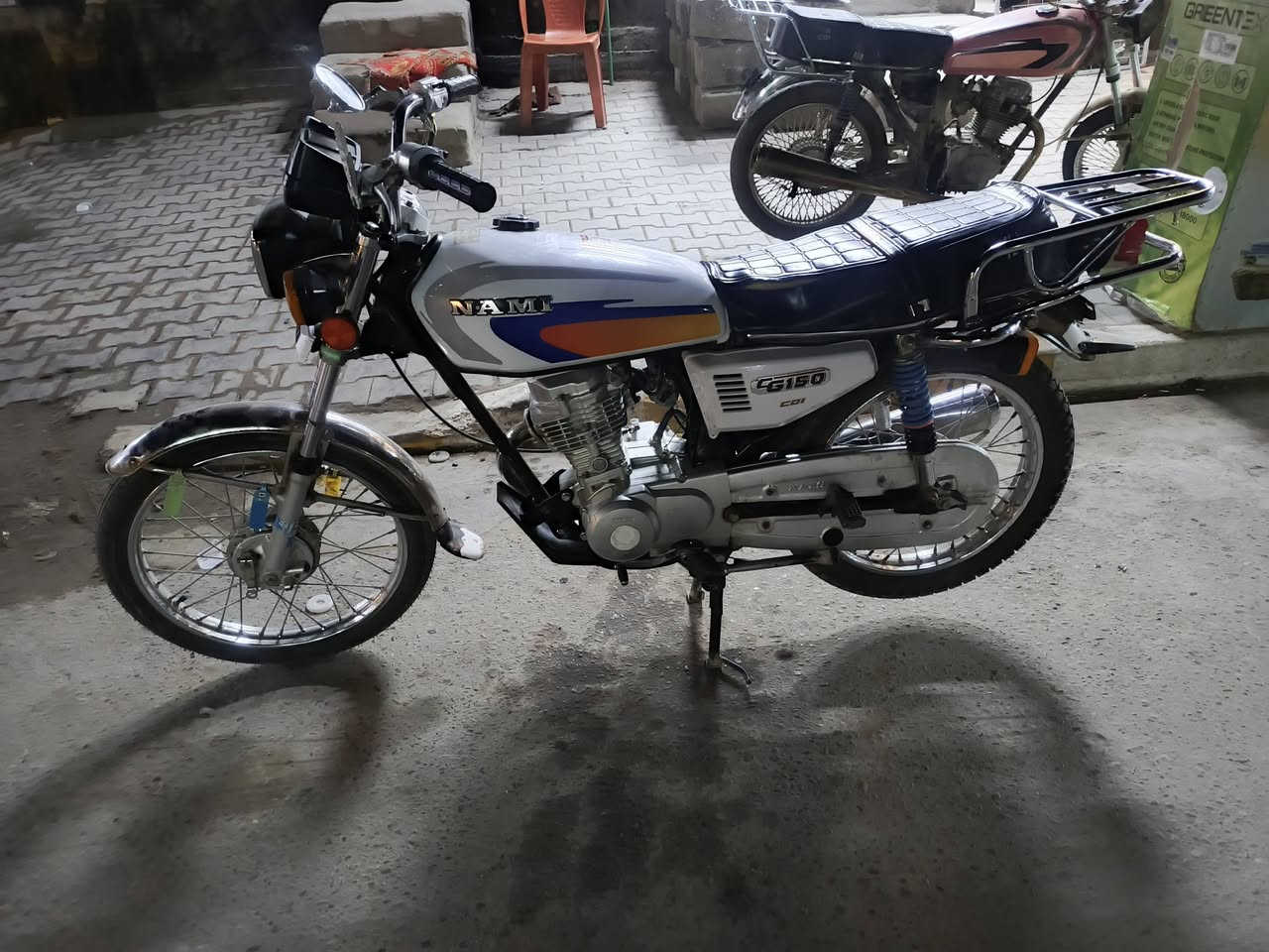 السلام عليكم.
دراجه نامه الشاصي 16 وغراض 23 اوراق اصولي بيع مستعجل 
السعر 750 وبيها مجال مكاني ديوانيه مركز


**إذا كنت صاحب هذا الإعلان وتريد حذفه لأي سبب، رجاءا أرسل رسالة إلى الدعم الفني**