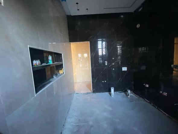 سلام عليكم خلفه سيراميك وكاشي ومرمر وبايات درج ولواح متفرغ حالين كربلاء واتساب وتصال ***********
