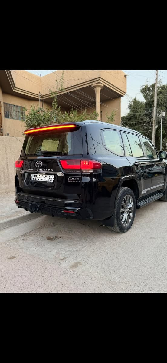 لاندكروز جي اكس ار لمتد
 خمس كامرات  360 
حساسات امامي خلفي  360 
شمعه بلاديه 
لحايه بلاديه
 ثلث شاشات 
موصفات لاندكروز معروفه السياره كله بلاديه سونره موجود. 
ماشيه 70000 الف 
رقم اربيل السياره ب اسمي تحول وكاله اني حاضر  
سيرفس كامل
 دسكات جديده
 تخم تاير جديد 
بدون صبغ بدون بارد بدون تكحيل  بدون رصعه اي 
السونر موجود دز رساله ع الواتساب وادزه الك 

 اتصال  او واتساب ***********
*********** واتساب
