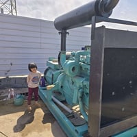 كمنز 5 ونص 300 كيفي مولد جديد سعرها 55 ورقه وبيهه مجال 07707007017