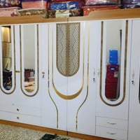 للبيع كنتورين ومرايه وجربايه جدد استخدام قليل الكنتور واحد اربع4 خانات...