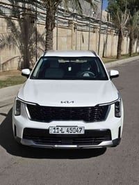 سورنتو خليجي مديل 2024 مكفوله من البضغ والبارد والتبديل  مكان السياره ...