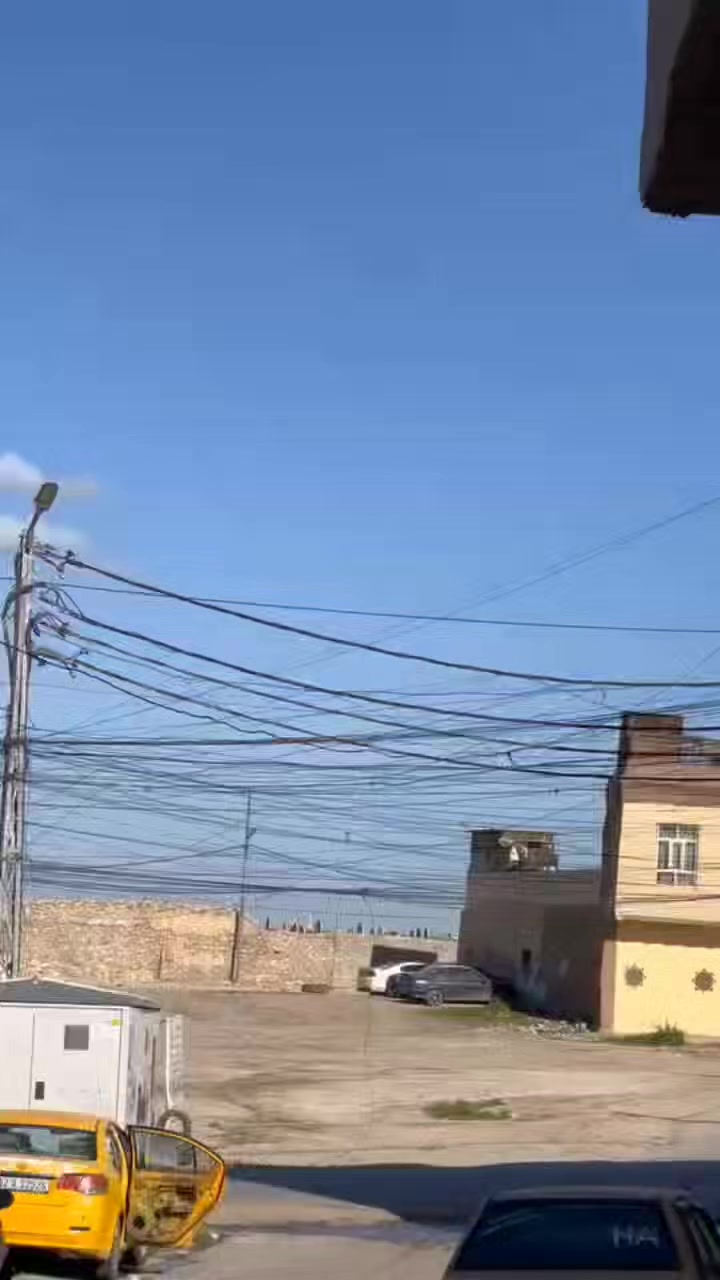 🔥 عروض مكتب الشعارين للعقار 🔥
🏠 دار سكني للبيع – فرصة استثمار مميزة جداً
📍 الموقع: الطوالب قرب الجسر
📐 المساحة: 65 متر
🏡 واجهة ركن مميزة
🔹 يتكون من طابقين
🔹 4 غرف نوم
🔹 مطبخ
🔹 صحيات
🔹 استقبال
✅ سند طابو ملك صرف (شرط التحويل)
✅ صفحة مختصة بتجارة العقارات
✅ يوجد بيوت بأسعار مناسبة للجميع
📢 نستقبل جميع عروضكم (بيع وشراء أراضي سكني وتجاري)
📲 للاستفسار الاتصال على:
***********
*********** (واتساب)
📍 موقع المكتب: سوق الشعارين مدخل سوق الشعارين مقابل ابن اتئ
✨ تابع الصفحة ليصلك كل جديد أول بأول
