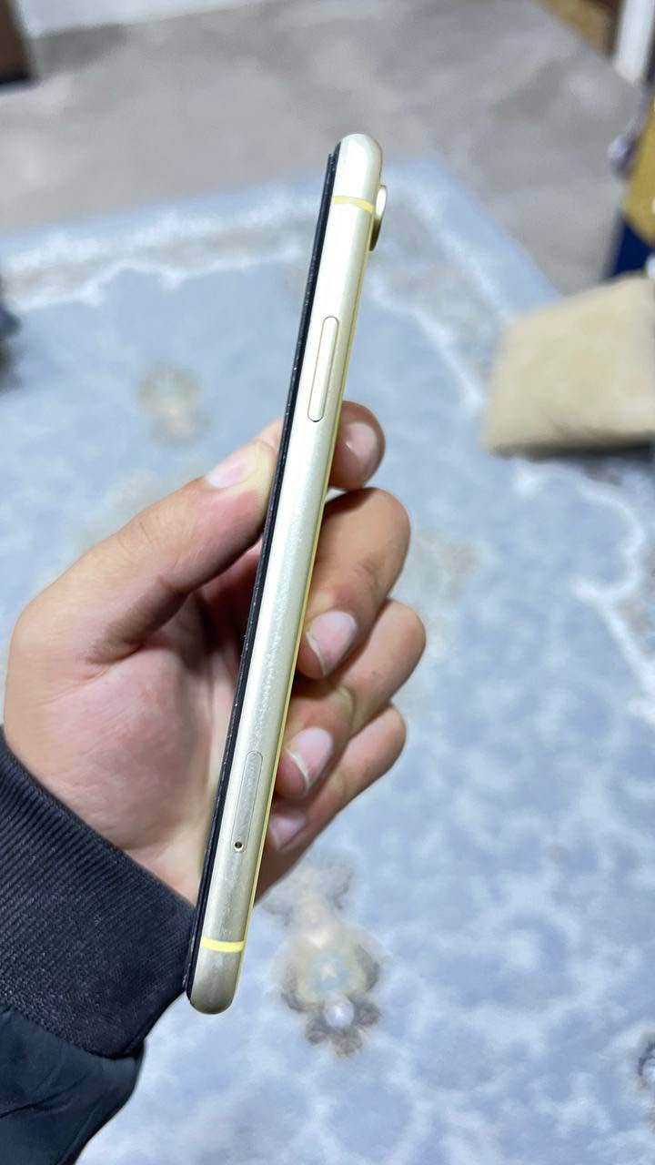 سلام عليكم ورحمة الله وبركاته 
ايفون XR  
ذاكرة 64 
بطارية 79% رسالة 
الجهاز بلادي كلة فقط الفيس ايدي يشتغل ولكن لايتعرف ع الوجه 
للبيع او مراوس بابفون فقط 
*********** كركوك, العراق
