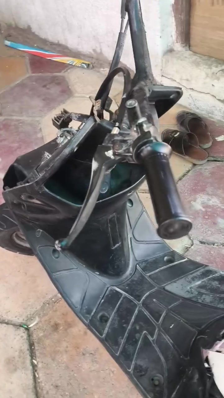 سلام عليكم تسعه للبيع دراجة دكه هندر ناعمه شلعه و مشي خير من ما نقصه شي دك هندر وطلع سعر 130 اي استفسار واتساب  ***********
