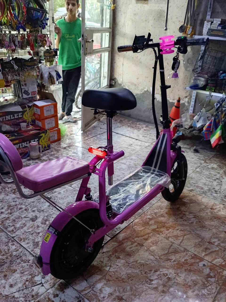 السلام عليكم للبيع دراجه شحن حجم ١٤ ملف ٥٠٠ بطاريه ليثيوم  ٤٨ يقطع مسافه ٣٠ كيلو بصمه وسويج مكاني بغداد جديده سعر ٣٧٥ وبي مجال ***********
