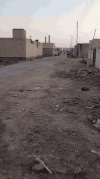 السلام عليكم يوجد هيكل في منطقة الصخيين مقابل الطاقه الكهربائيه كما موضح بلفيديو المساحه 100 متر مربع السعر 38 وبي مجال للشراي && شارع السيد ابو كميل للاستفسار ***********
