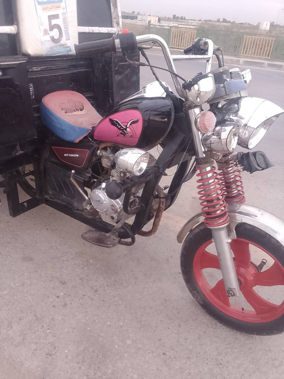 سلام عليكم ستوتة جمرة موديل 22 اوراق صولي كهربائيات كلهة شغالة مكينة موديل 25 مكاني بغداد ***********
