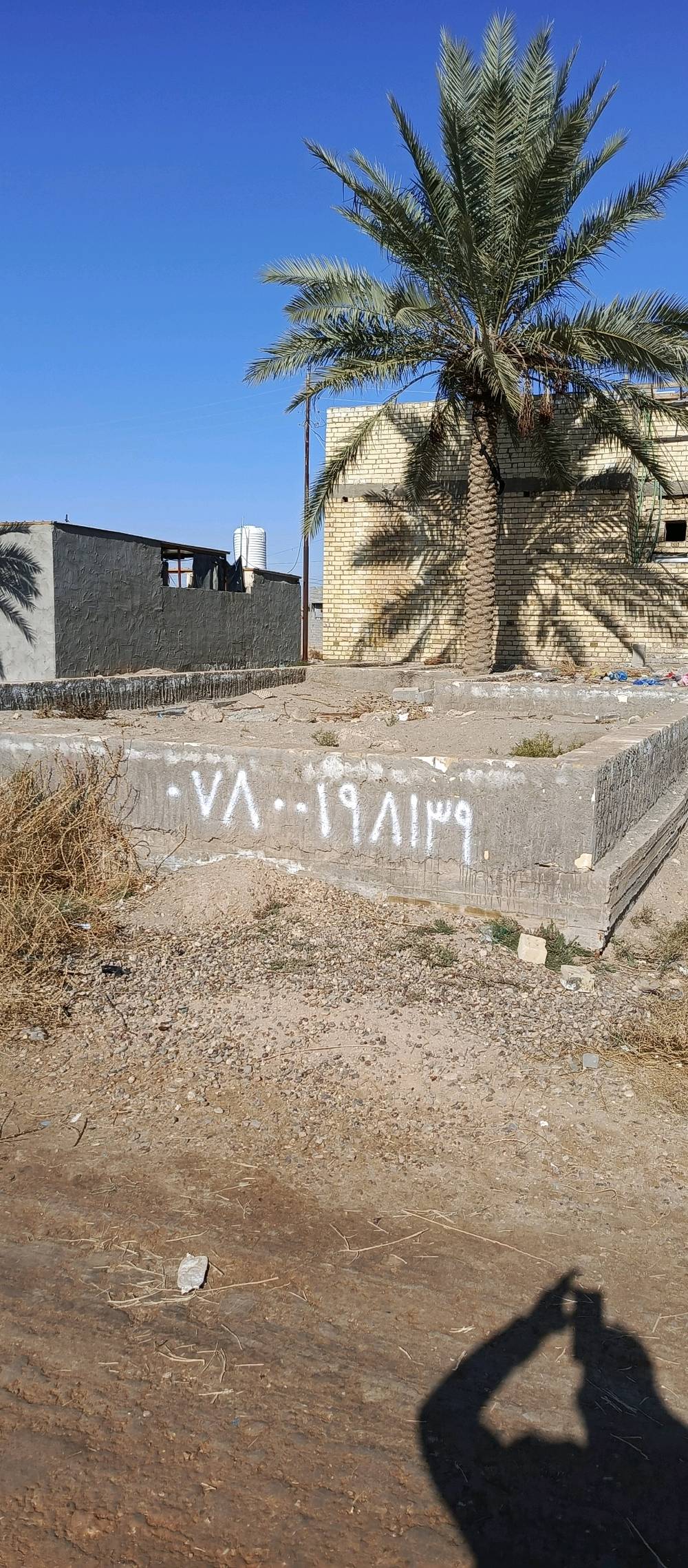 
ما هو السعر المطلوب للأرض؟: 
20مليون
ما هي تفاصيل الخدمات القريبة (مثل الماء والكهرباء)؟: 
ماء كهرباء مولد
هل هناك أية قيود أو شروط للبناء على الأرض؟: 
لا
ما هو العنوان أو المنطقة الدقيقة للأرض في كربلاء؟: 
اقرب مدينه سيدالاوصياءعمود 128 المدخل من يم اسواق دولار طريق السكه حي ناصر مدخلها بشارع سلمان المحمدي
هل هناك إمكانية التقسيط أو التمويل في الشراء؟: 
كلا